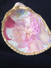 Load image into Gallery viewer, Chrysantheum Decoupage Flower trinket tray Shell Art