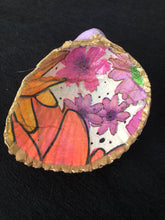 Load image into Gallery viewer, Pop of Color trinket tray Shell art